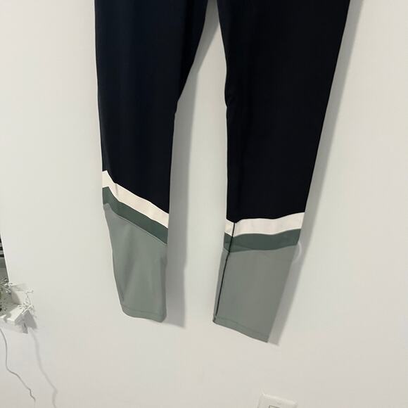 All Access Black & Green Color Block Leggings Size Small - Picture 3 of 5